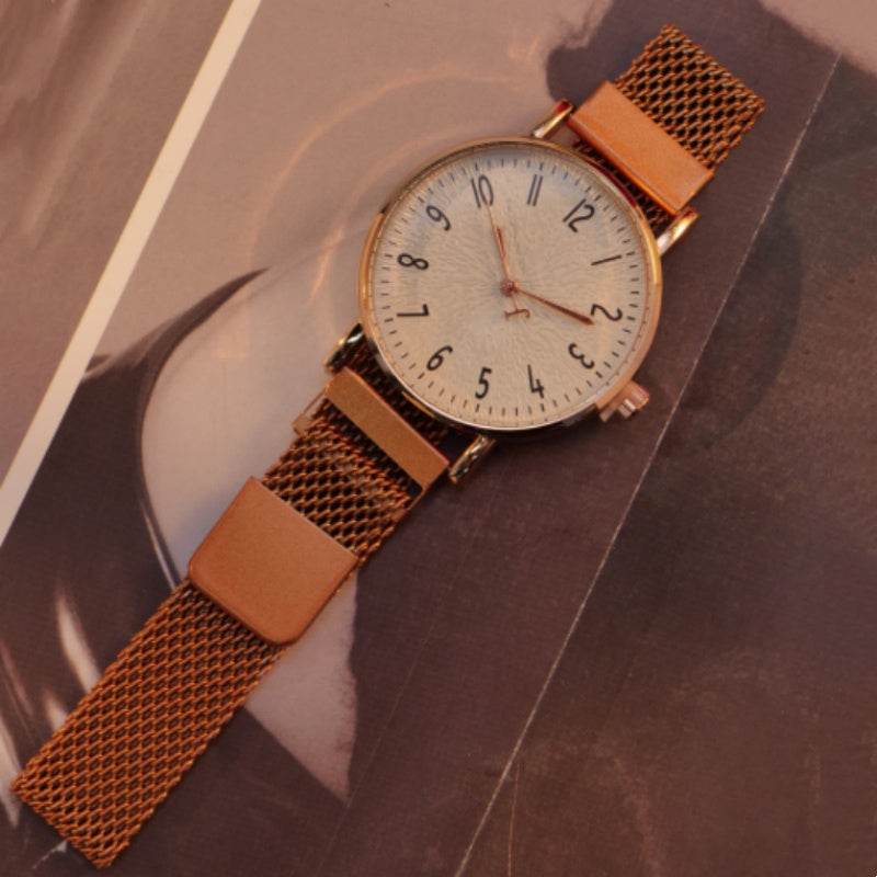 Men's sports pointer quartz watch with round dial and brown mesh alloy strap
